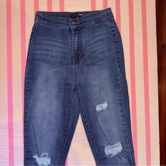 Fashion Nova Ripped Blue Skinny Jeans - Picture 4 of 9